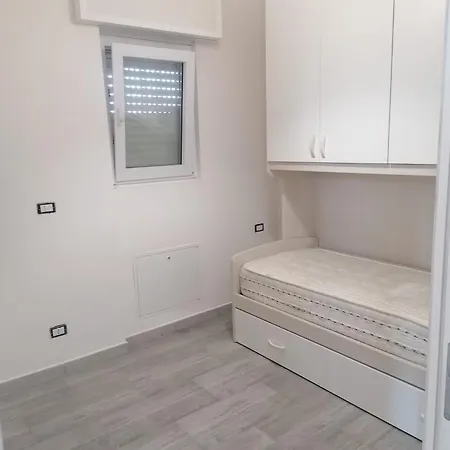 Sole E Meduse Anzio